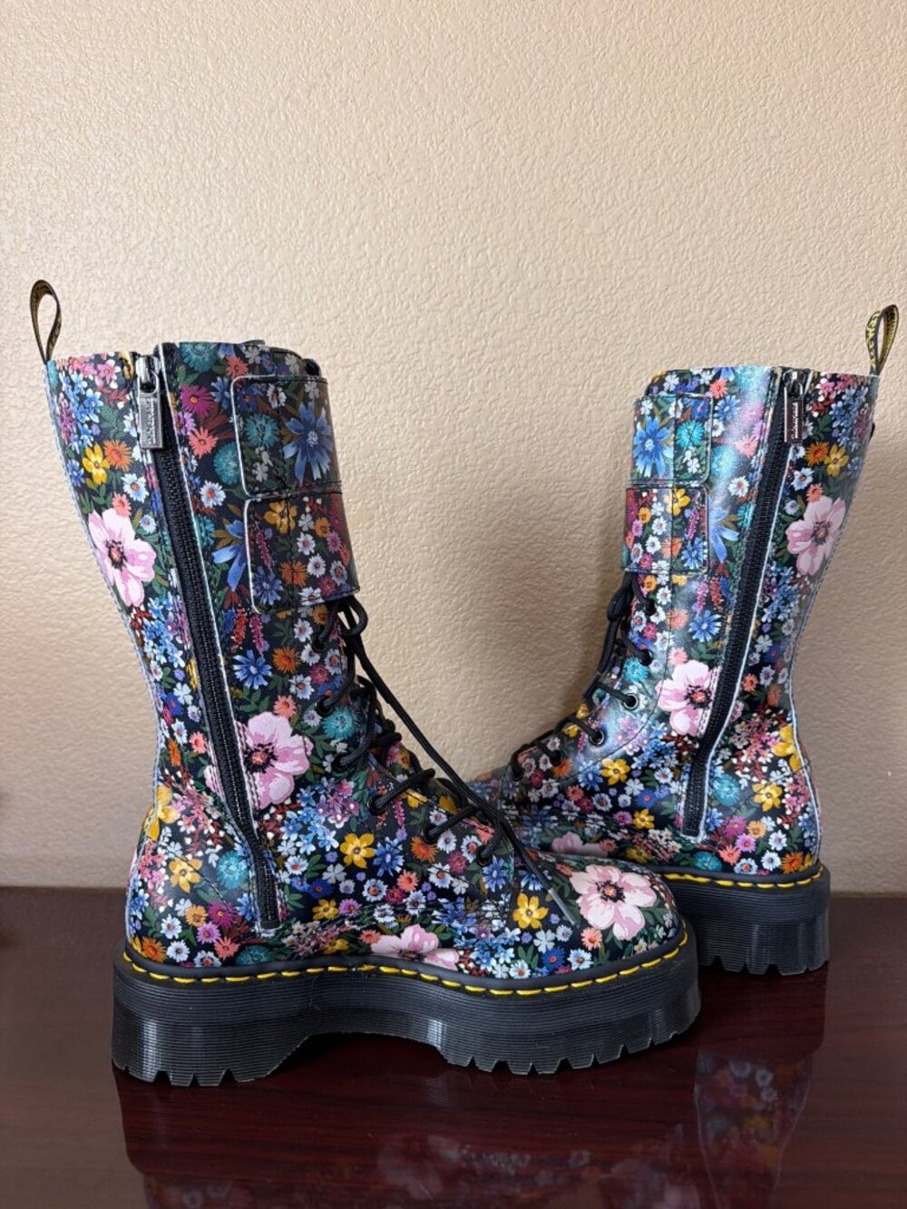 Dr. Martens Jagger Wanderlust Floral Leather Platform Boots Women's US 10 No Box - Picture 4 of 16